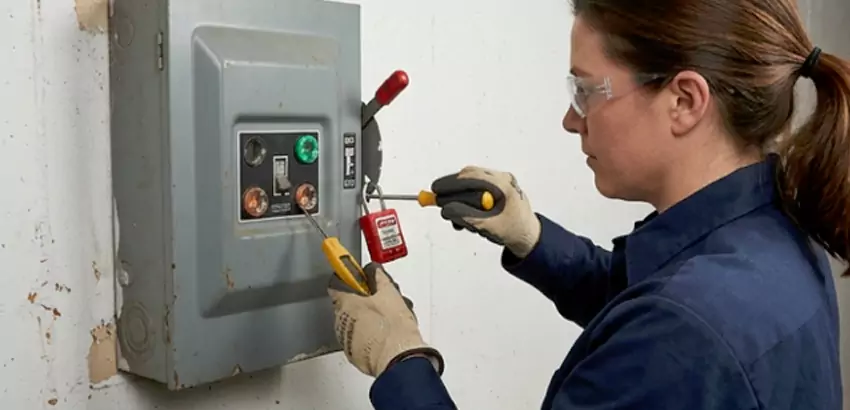 Motion Sensor Light Switch Replacement in Cheney